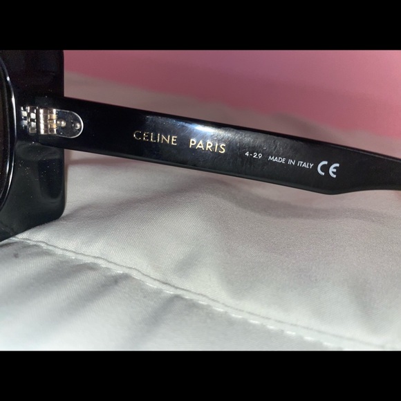 Women’s CELINE Black Frame 01 Sunglasses in acetate with polarized lesnes. BLACK - Picture 1 of 13